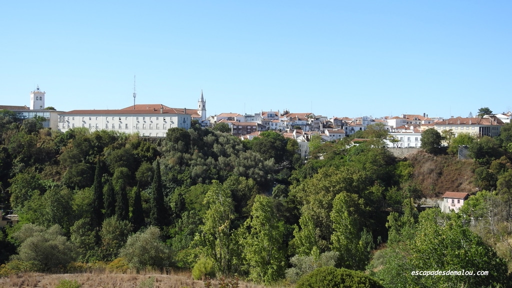 https://escapadesdemalou.com/2017/10/santarem-la-capitale-gothique-du-portugal/