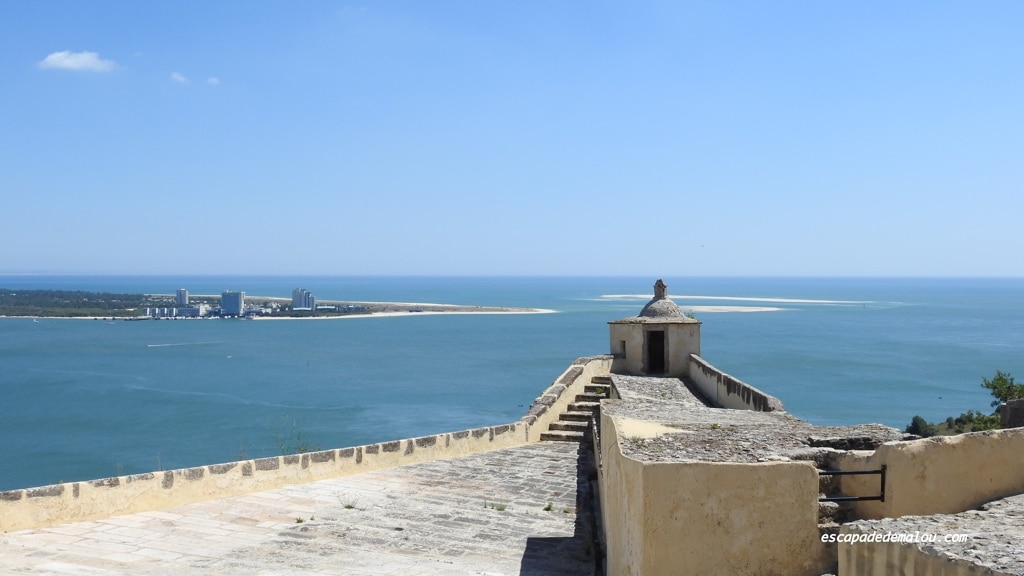 https://escapadesdemalou.com/2018/03/le-fort-sao-filipe-a-setubal/