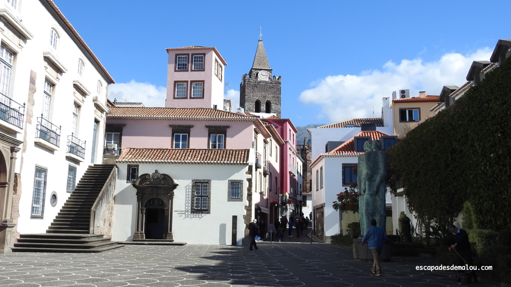 https://escapadesdemalou.com/que-visiter-a-funchal/