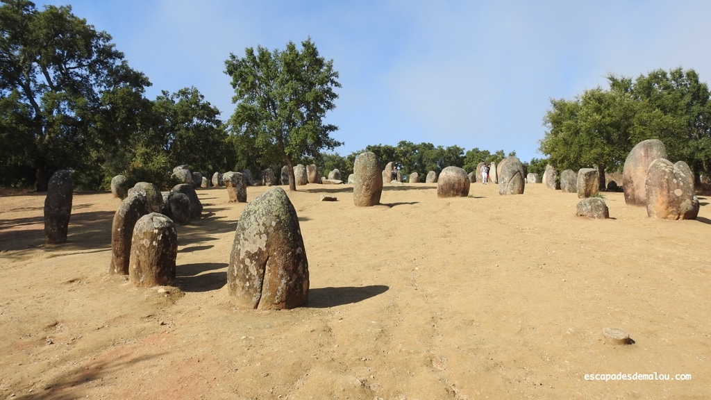 https://escapadesdemalou.com/circuit-des-megalithes-evora/