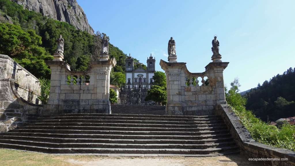 https://escapadesdemalou.com/sanctuaire-de-notre-dame-de-peneda-dans-le-parc-de-peneda-geres/